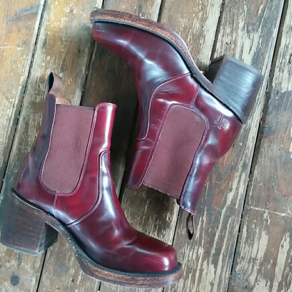 RARE! Frye Maroon Ankle Boots